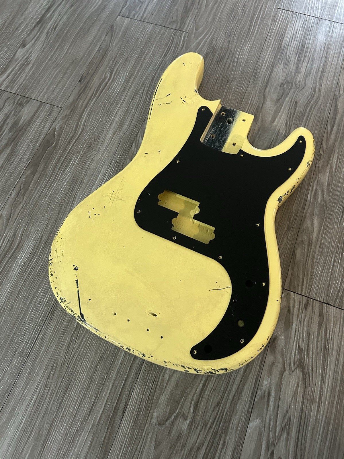 Yellow Body for Precision Bass Relic - NITRO finished