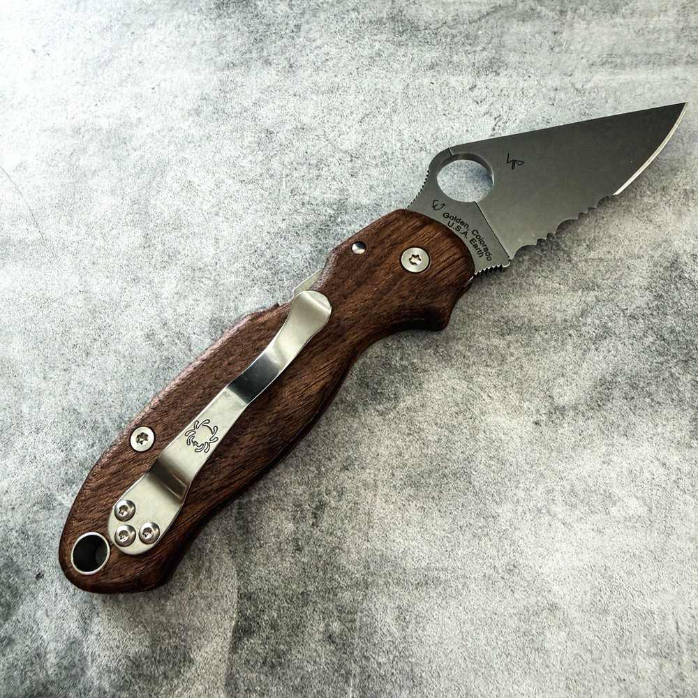 Smooth walnut scales for Spyderco Paramilitary 3