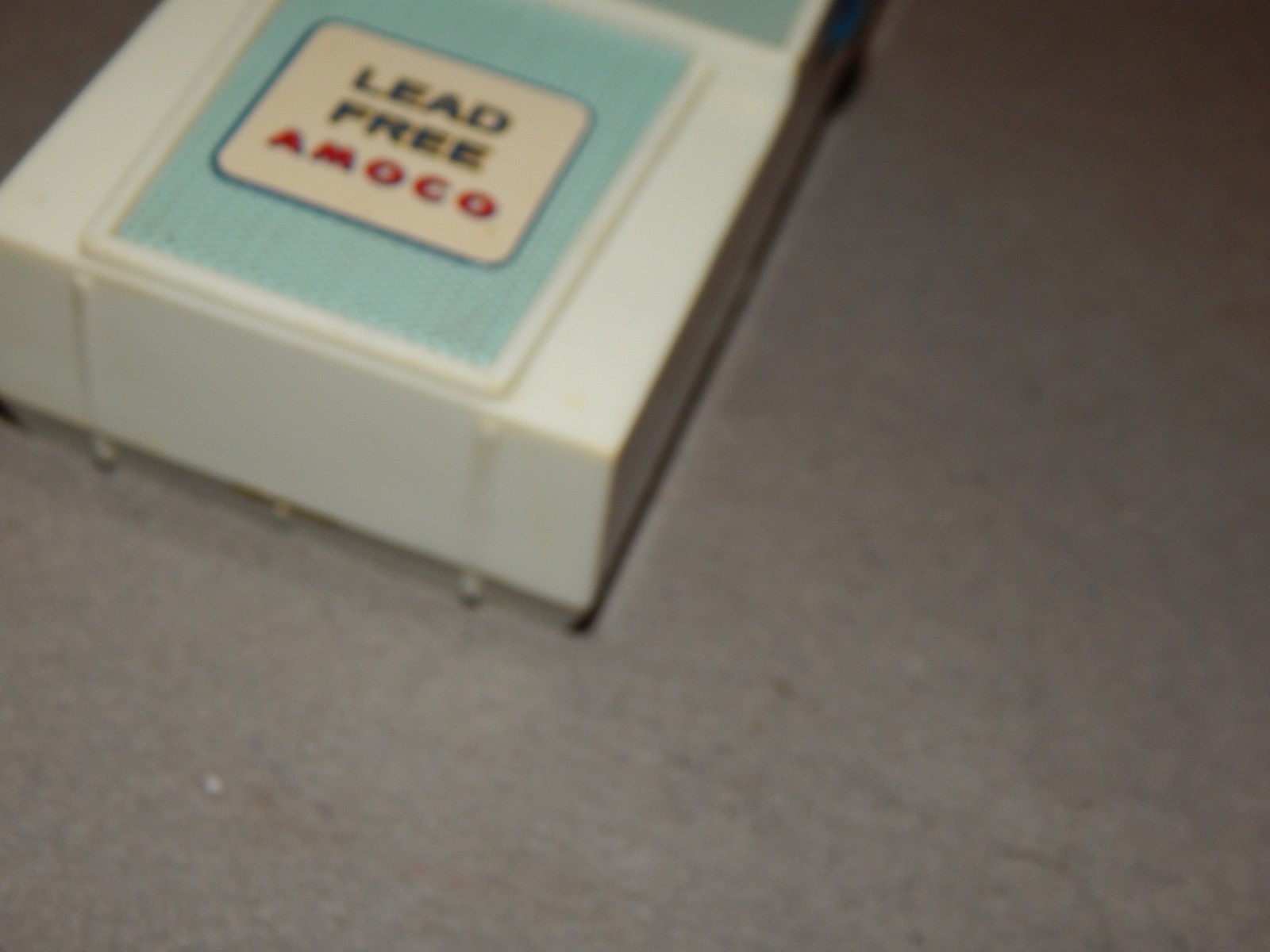 Vintage Standard Amoco Gas Pump AM Transistor Radio Parts Estate Find