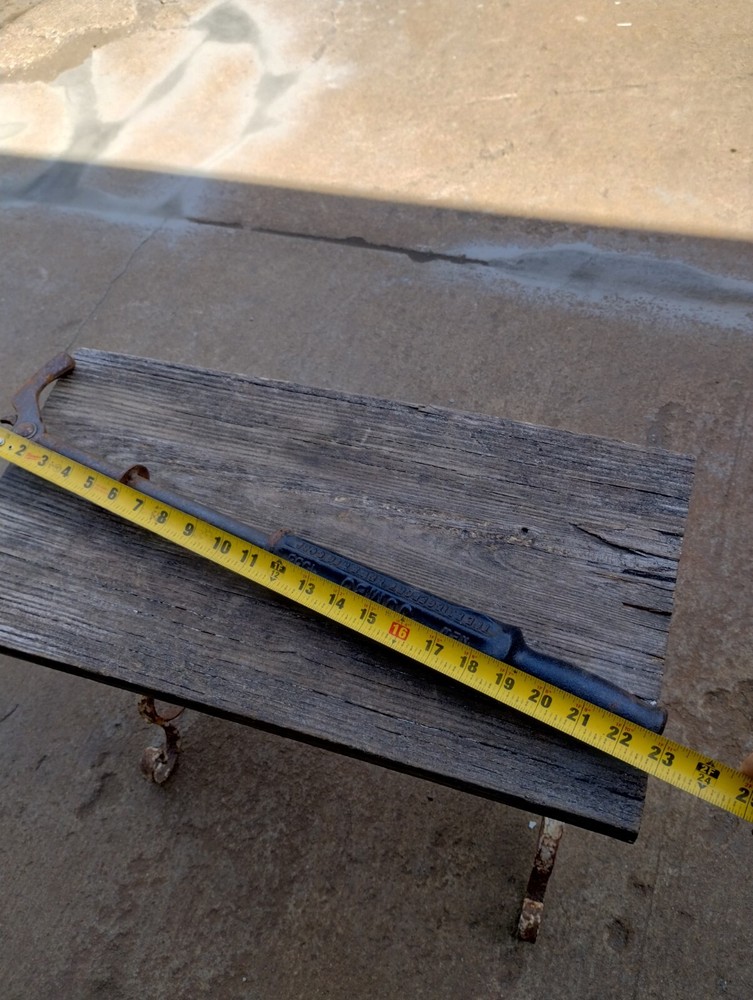 Bridgeport Hardware Jumbo 1905 Cast Iron Nail Puller