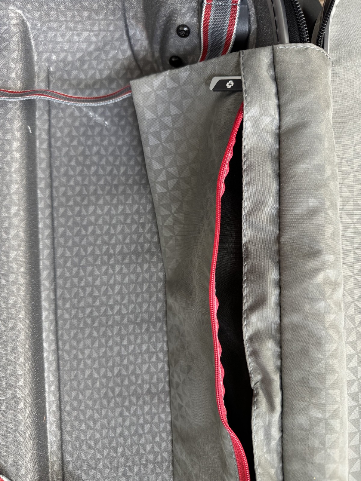 Samsonite Firelite Limited Edition for Tupperware 20” Spinner Carry-On Luggage