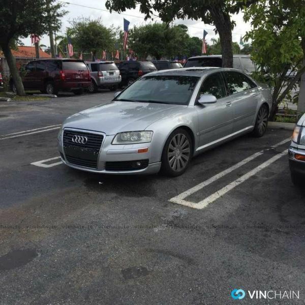 04-10 A8 Audi Rear Dome Reading Light Lamp M