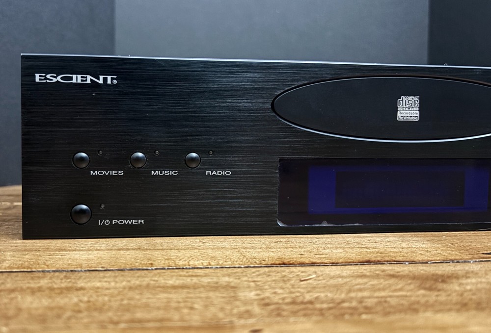 Escient Fireball MX-111 Digital Media Manager (does not power on)