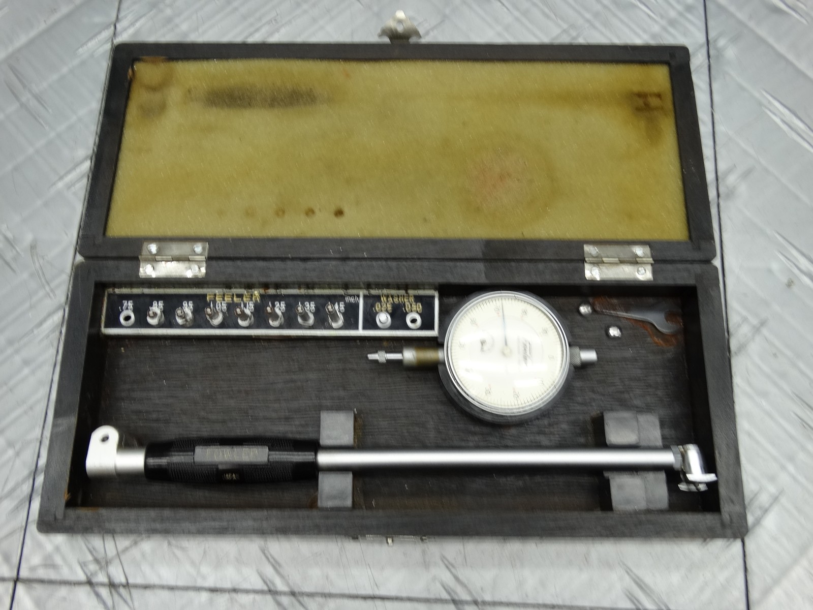 FOWLER Precision Bore Gauge .75in -1.50in Set with Dial Gage Japan