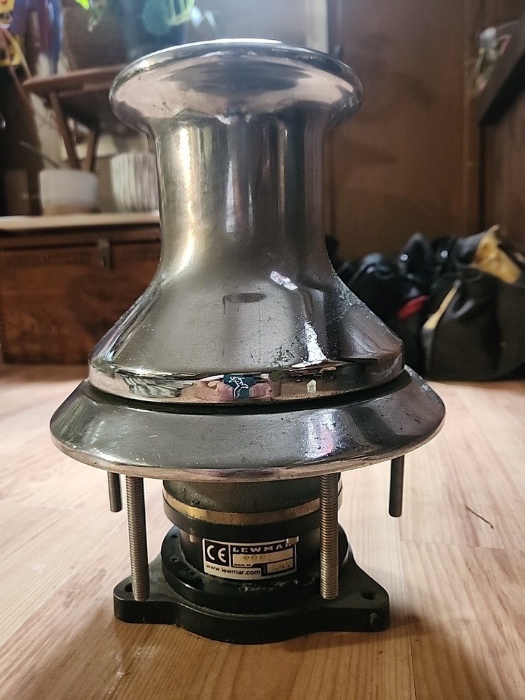 Lewmar Windlass Boat Anchor Winch