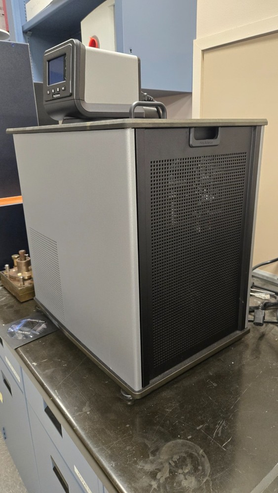 TA Instruments Thermal Conductivity Tester and Polyscience Chiller + software