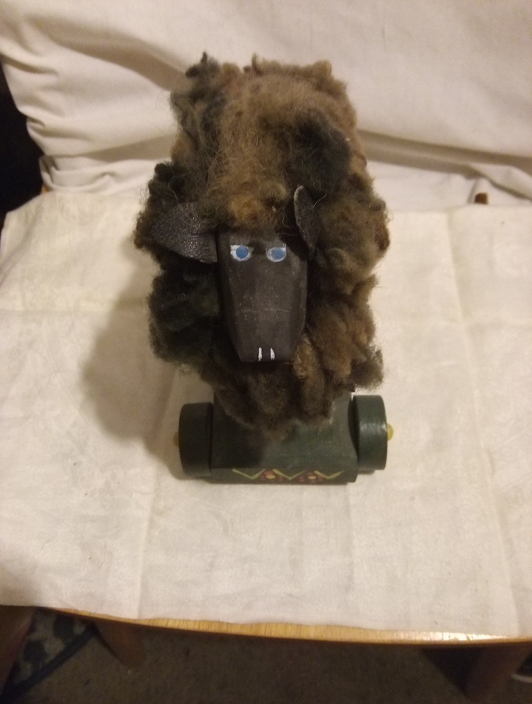 Primitive Folk Art Black Sheep Pull Toy(No String)