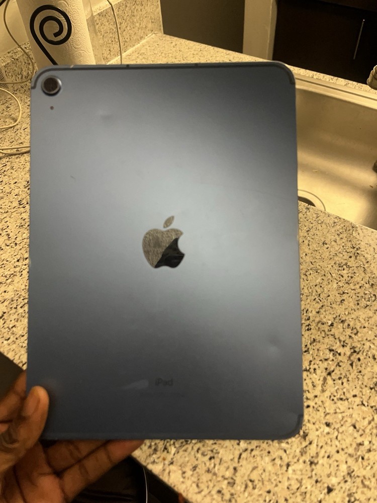 Apple iPad 10th Generation 64GB WiFi-Only Blue