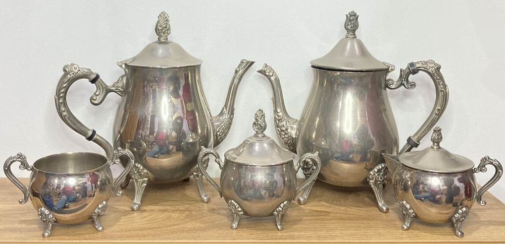 Vintage Tea Coffee Set 5pc Ornate Flower Embossed Design With Legs