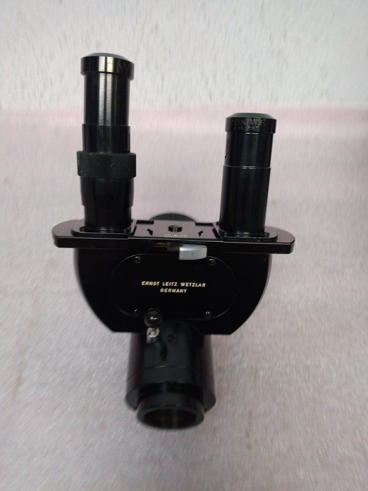 Vintage Ernst Leitz Wetzlat Microscope ( GERMANY )