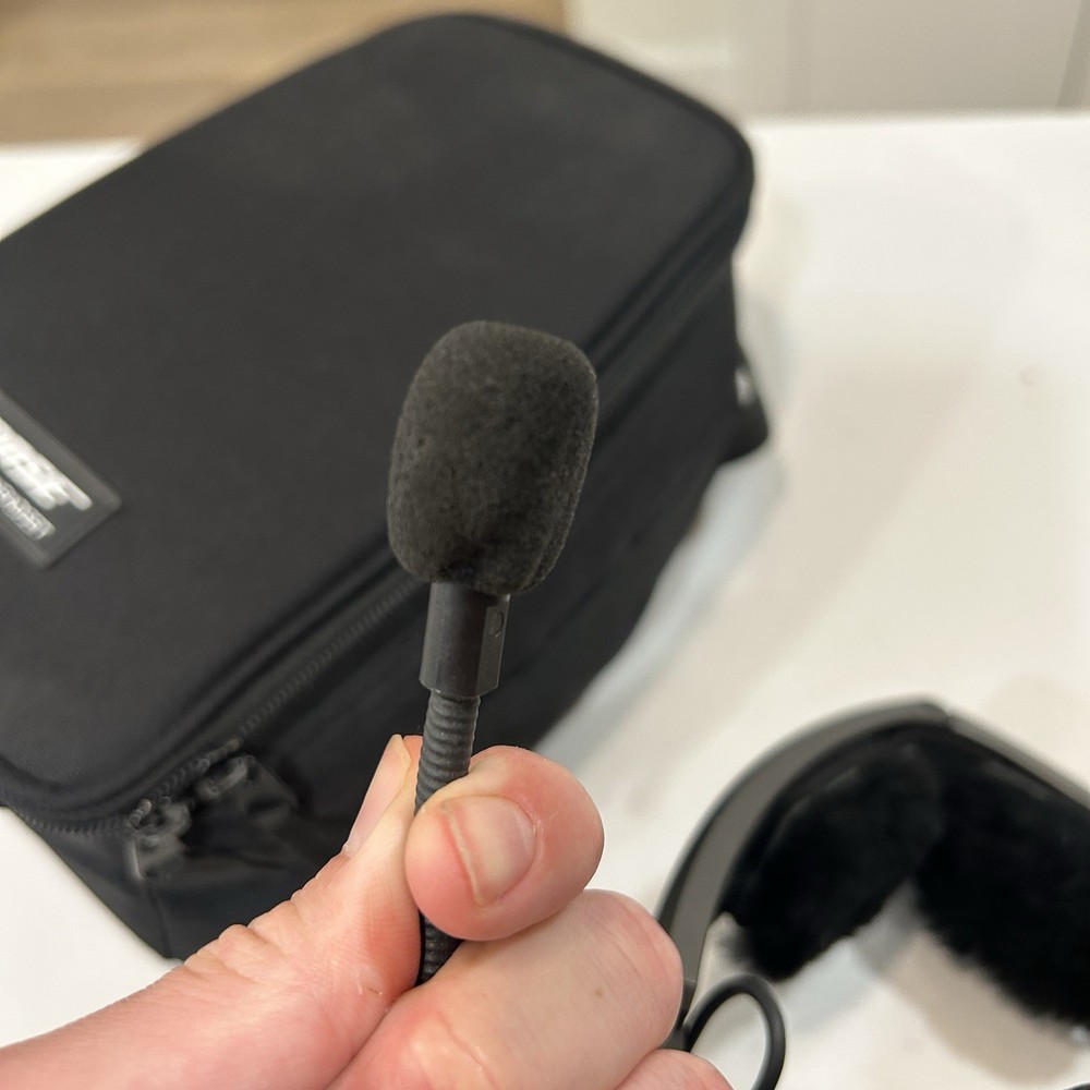 Bose A20 Aviation Headset with Bluetooth & Dual Plug Cable Black