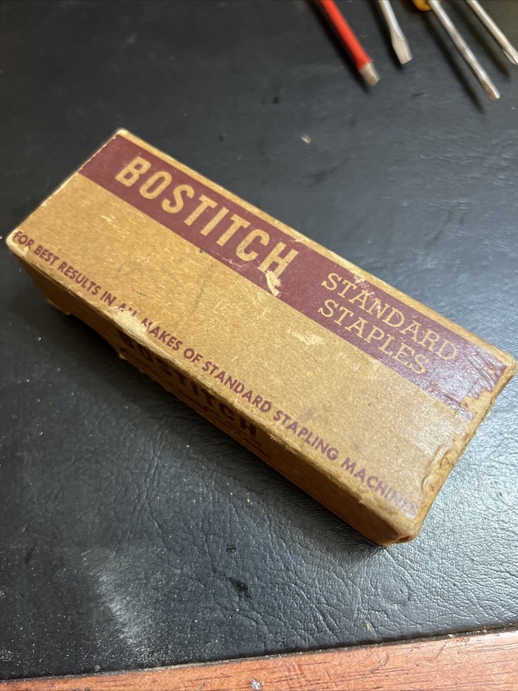 Bostitch StaplesSB 19-1/4” Vintage Box Mostly Full