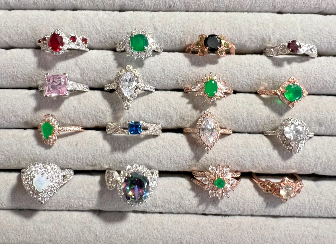 Ring Bomb Party Size 6 Rings Pick Style