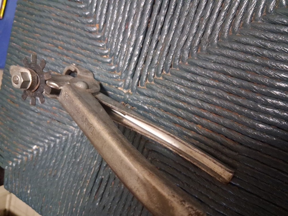 Vintage Snap On CF71 Spark Plug Gapping Tool Speed Gapper