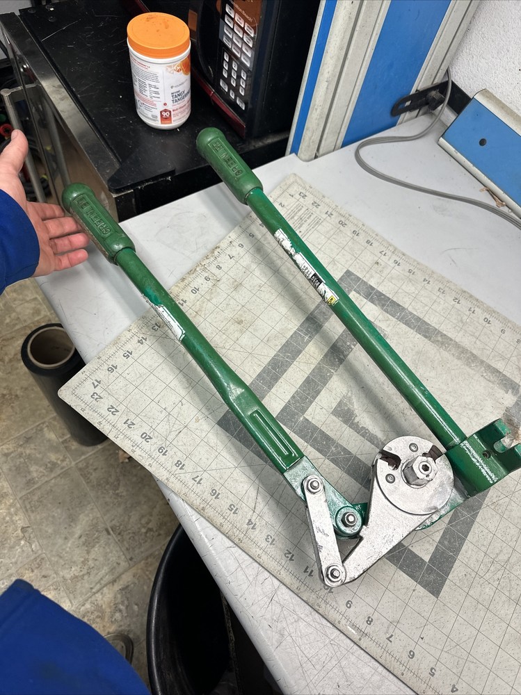 Greenlee 36587 Threaded Rod Cutter Bench Mount Assembly (cccq9b