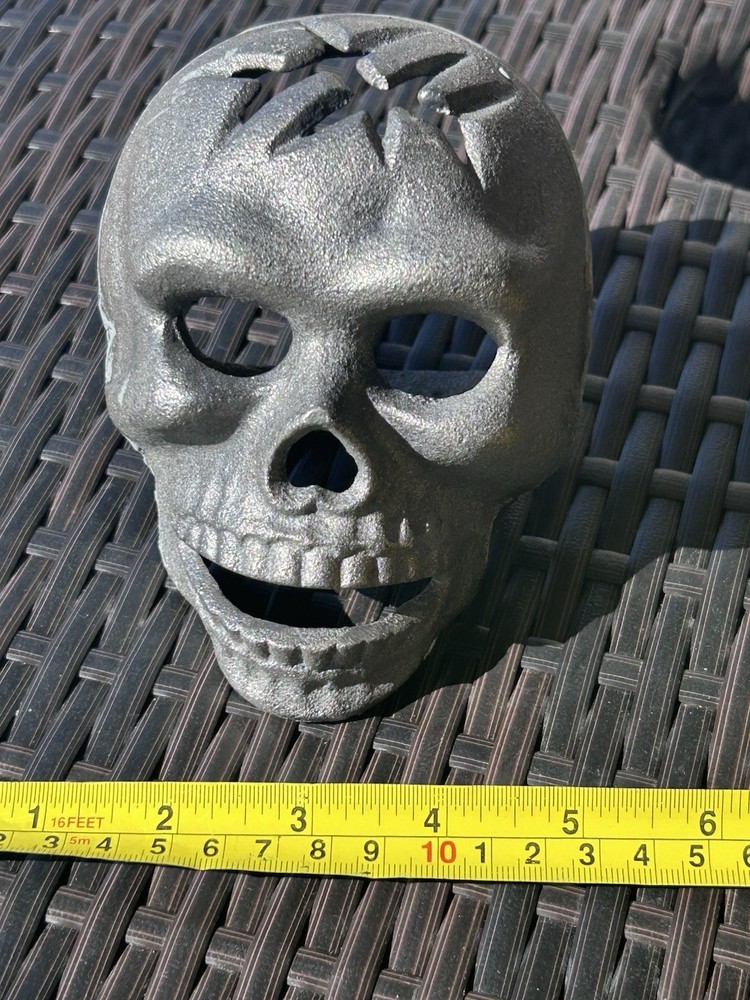 1 pc Refractory Materials Fireproof Imitated Human Fire Pit Skulls Gas Log fo...