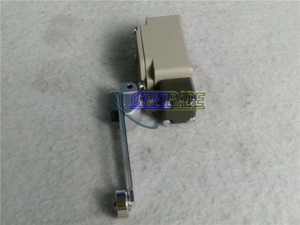 New In Box ONE Omron Limit Switch WLCA12-Q