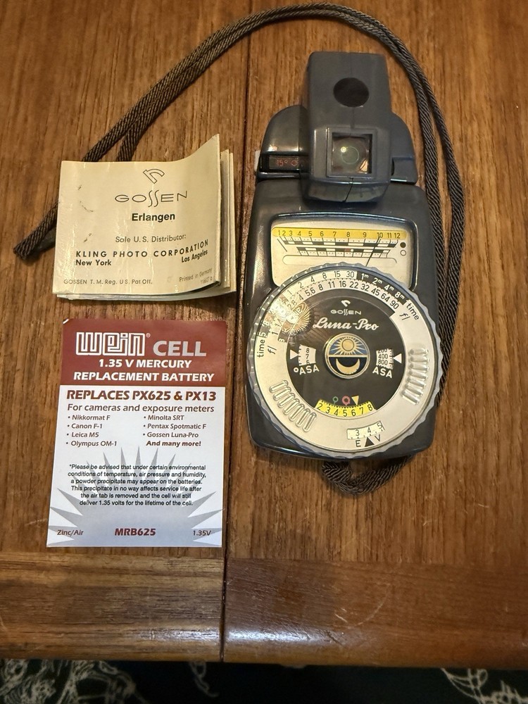 Gossen Luna-pro Incident Light Meter, Cases + variable angle attachment