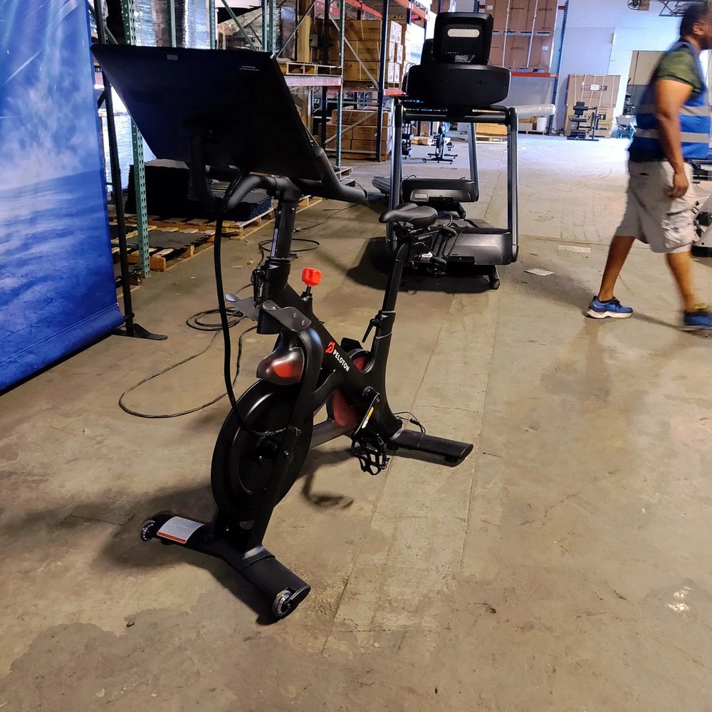 Peloton Bike – Interactive Indoor Cycling