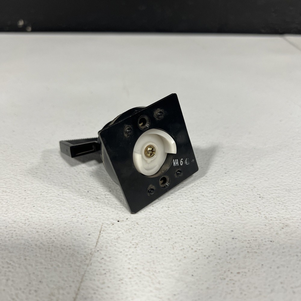General Electric 077SLDN11 Lever Selector Switch Operator 2-Position