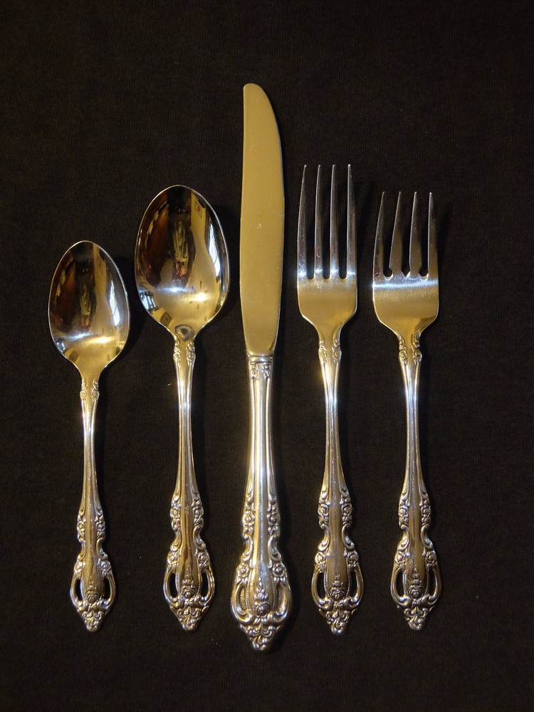 Oneida Community BRAHMS Place Setting Stainless