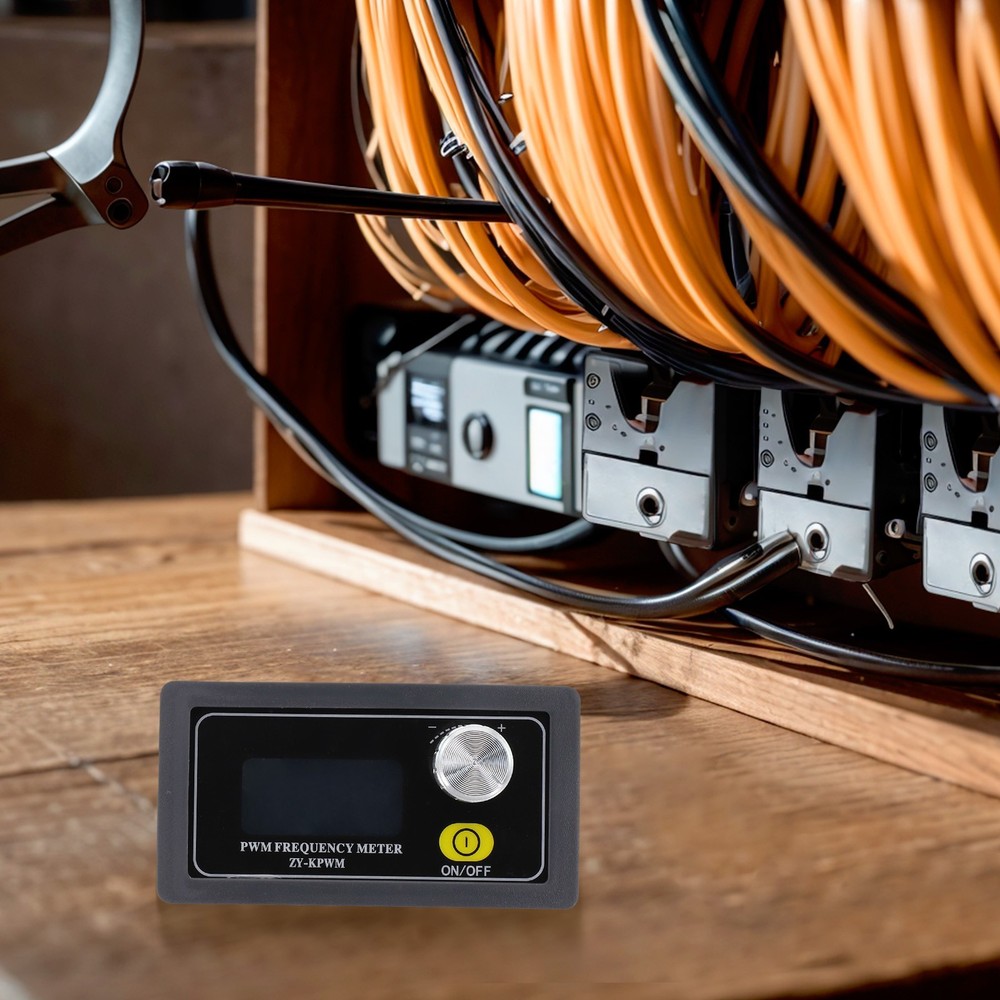 Adjustable Frequency Duty Cycle Signal Generator Xypwm1 with Locking Function