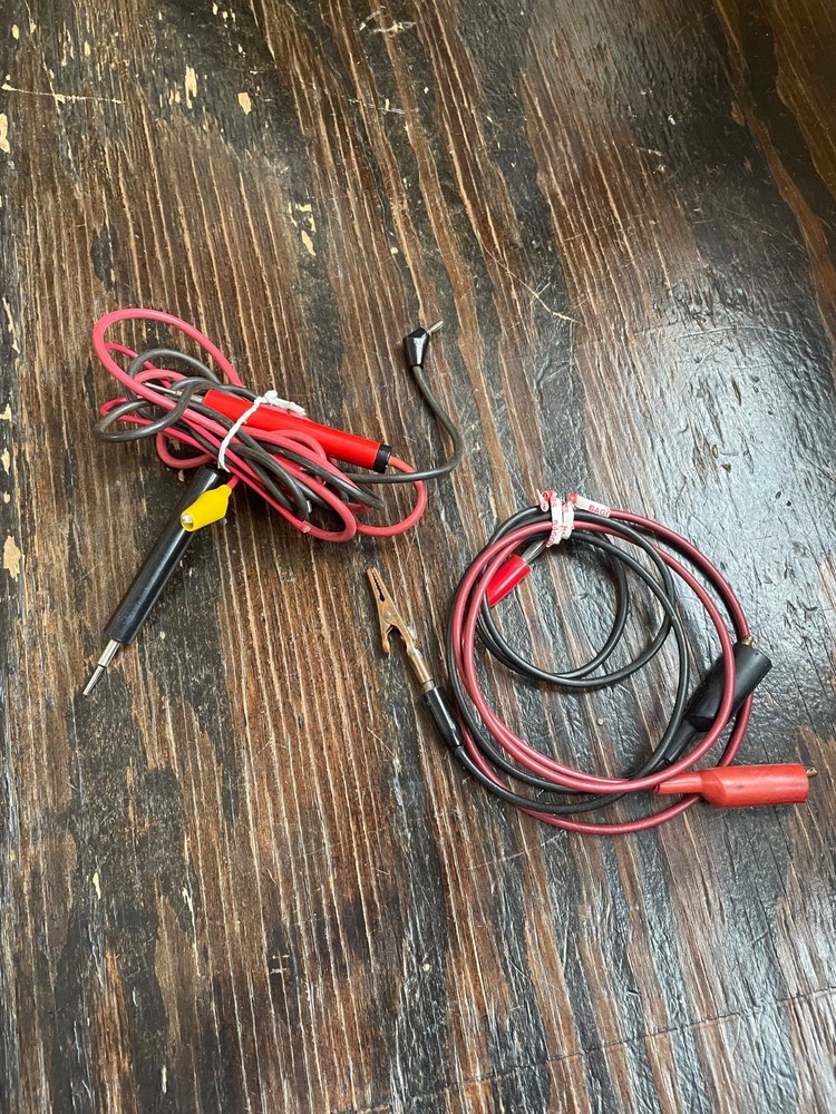 Vintage Universal Avometer Model 8