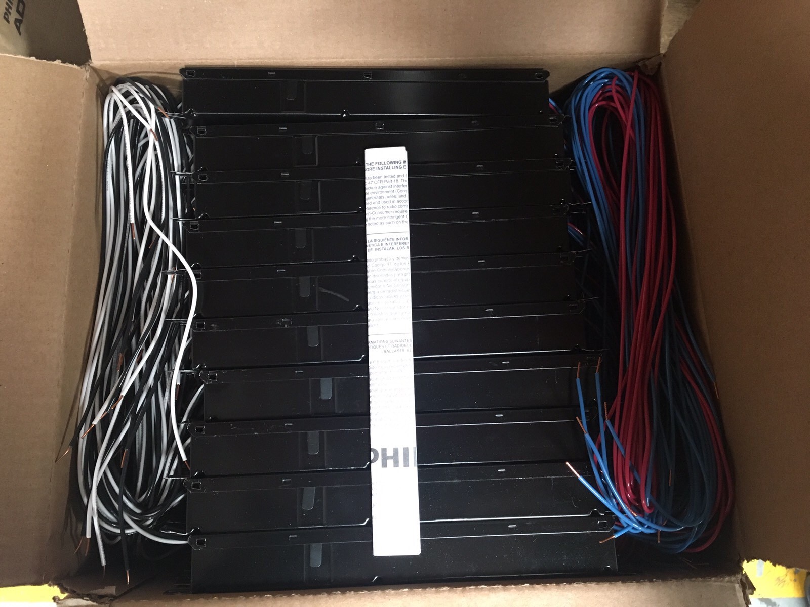 (30 Pack) Advance ICN-4P32-N Instant Start Electronic Ballast 120V to 277V