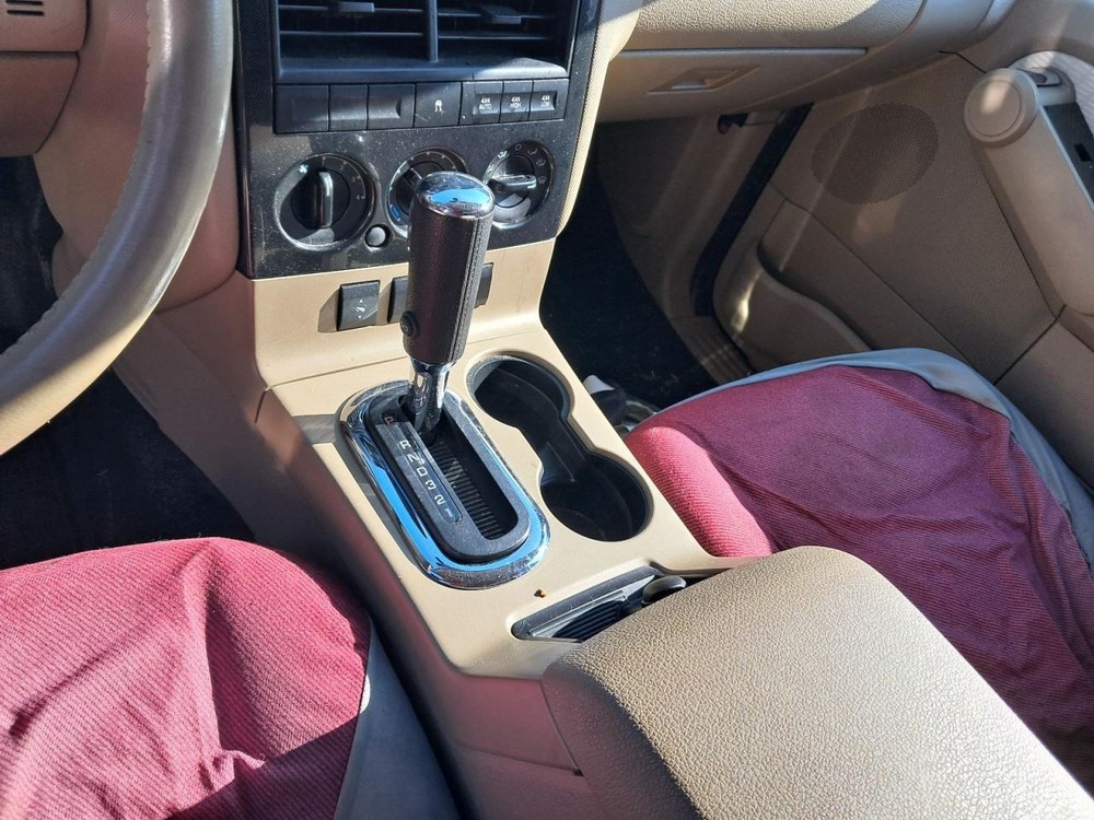 EXPLORER 2008 Glove Box 4784341