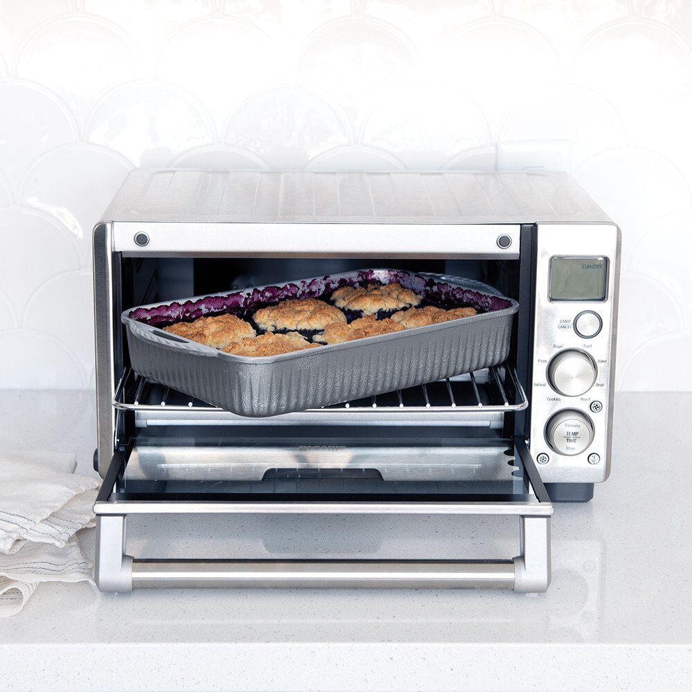 Nordic Ware ProCast 7" x 11" Baking Pan
