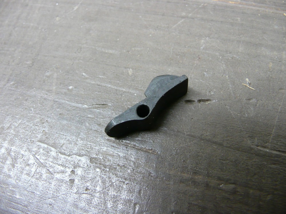 US M1903 Springfield Floorplate Catch (1109-15)