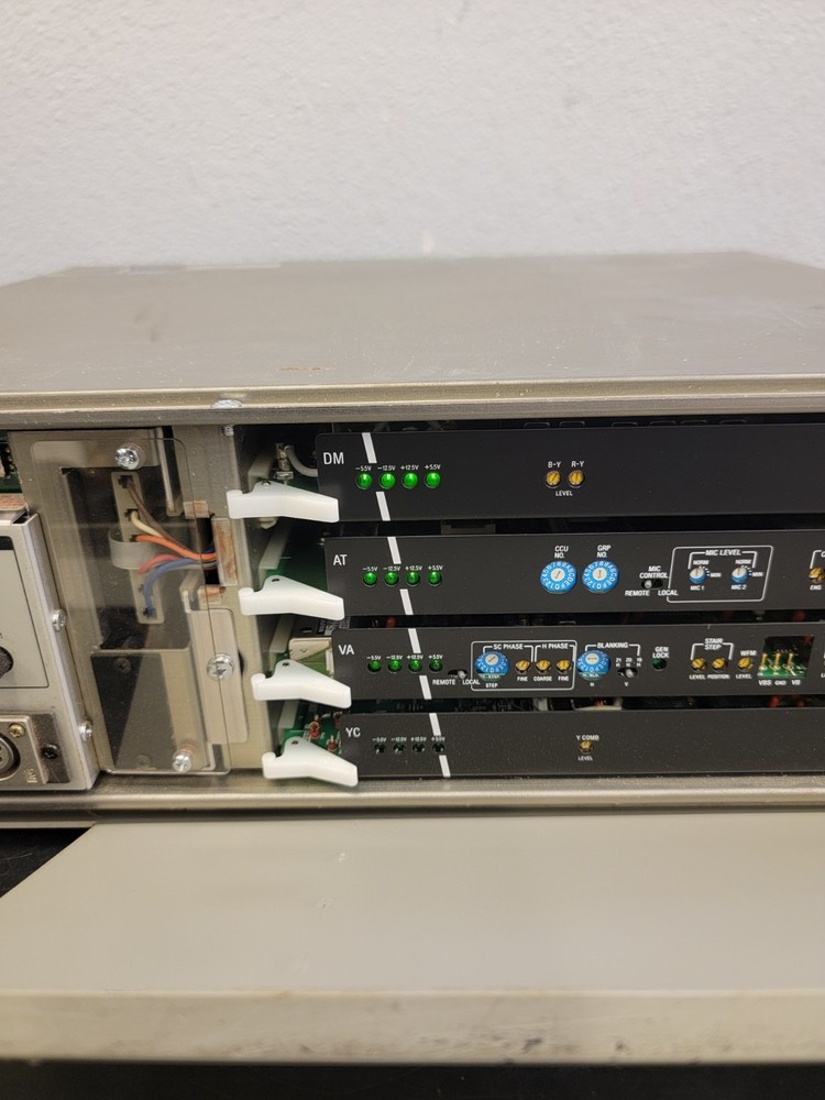 Sony CCU-370 Camera Control Unit (2)