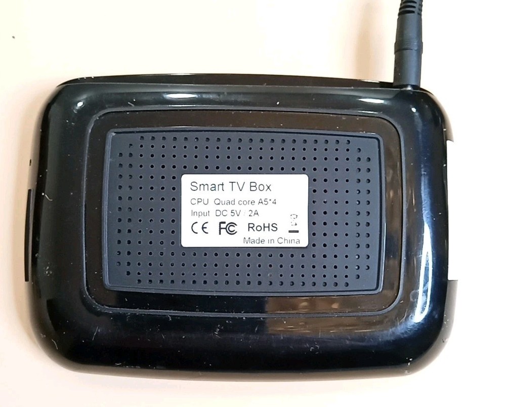 🤩. Two Smart TV Boxes One HDMI Cable