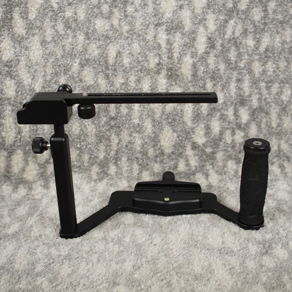 Kirk Enterprise Portrait Flash Bracket Grip Handle with Cold Shoe Quick Release