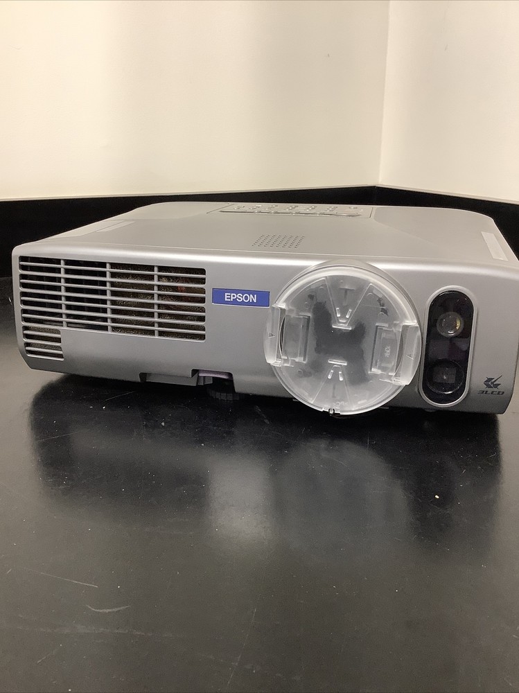 Epson 3LCD PowerLite 835p EMP-835 Projector