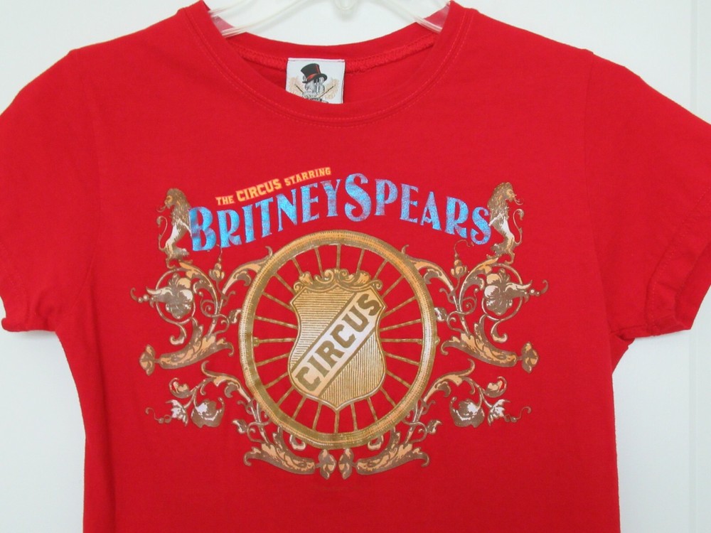 The CIRCUS Starring BRITNEY SPEARS Concert T-Shirt See Measurements