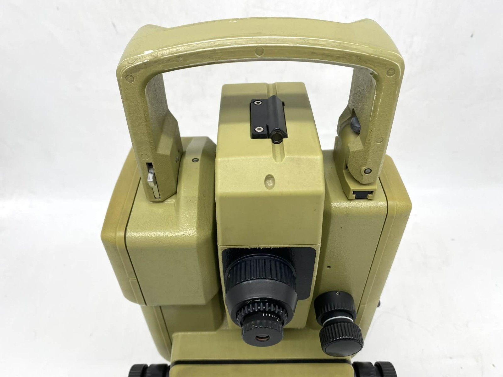 1PCS Leica Wild TC 1610 Theodolite Tacheometer w/ Case TC1610•