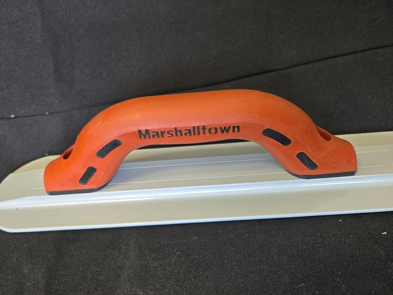 = Marshalltown Magnesium Hand Float Round Ends Durasoft 16" x 3-1/8 14612 NEW