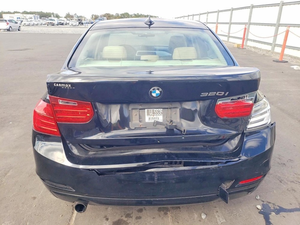 320I 2014 Glove Box 4994309
