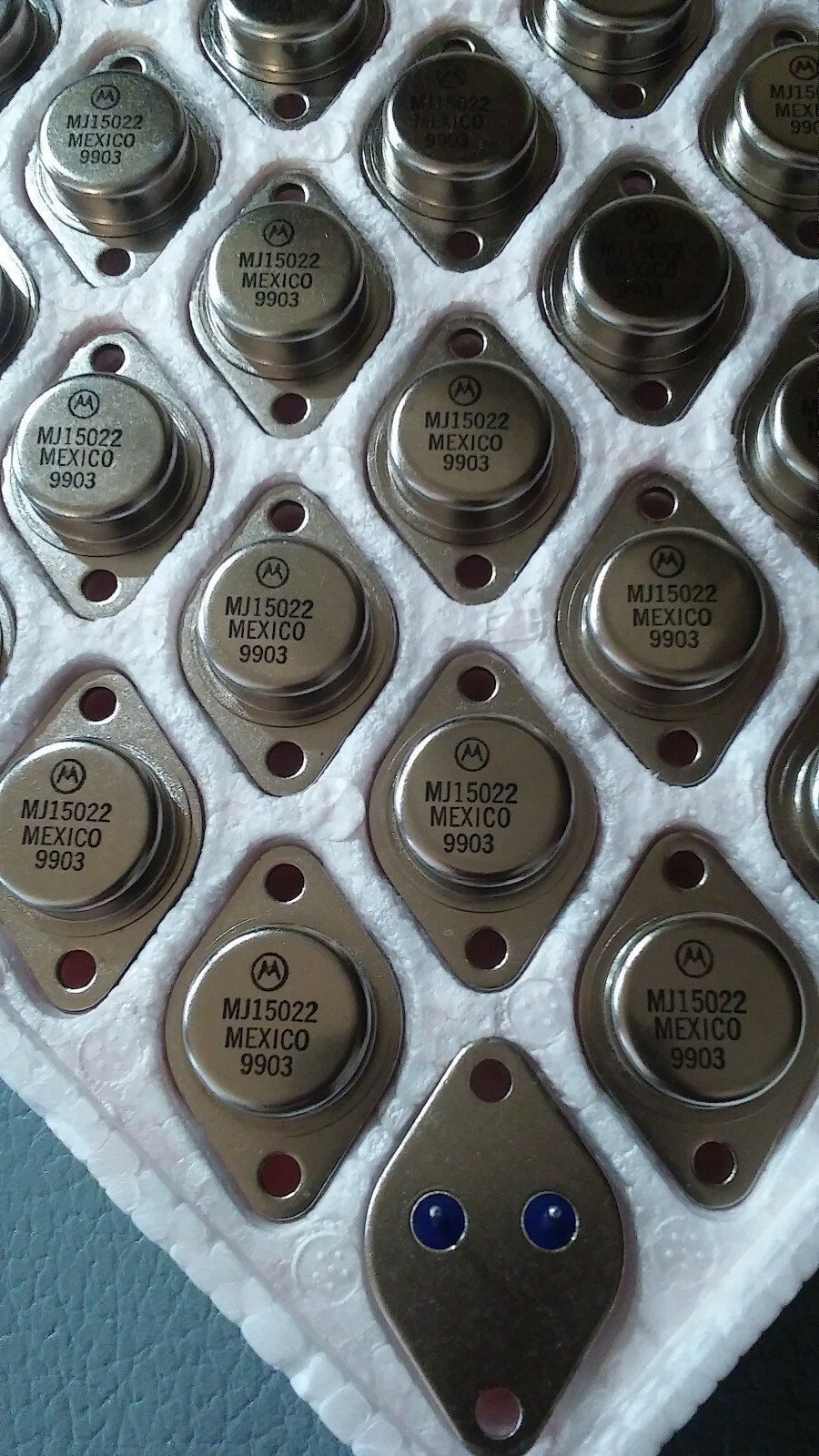 10 pcs.MJ15022 Motorola power transistor