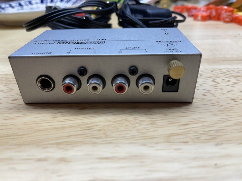 Microphono Behringer preamp - Vinyl/Turntable