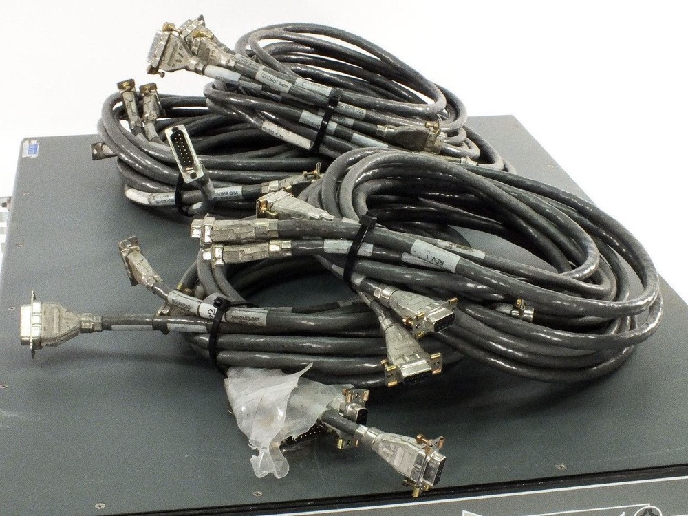 Xicom XTC-140D 1:4 Redundant System Controller 305-0244-101 with 4 Cable Sets