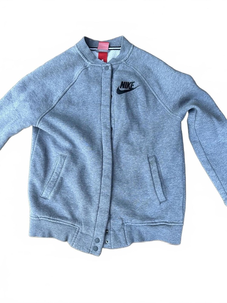 Nike Gray Snap-Front Fleece Jacket Size S – Classic Logo – Soft Lining