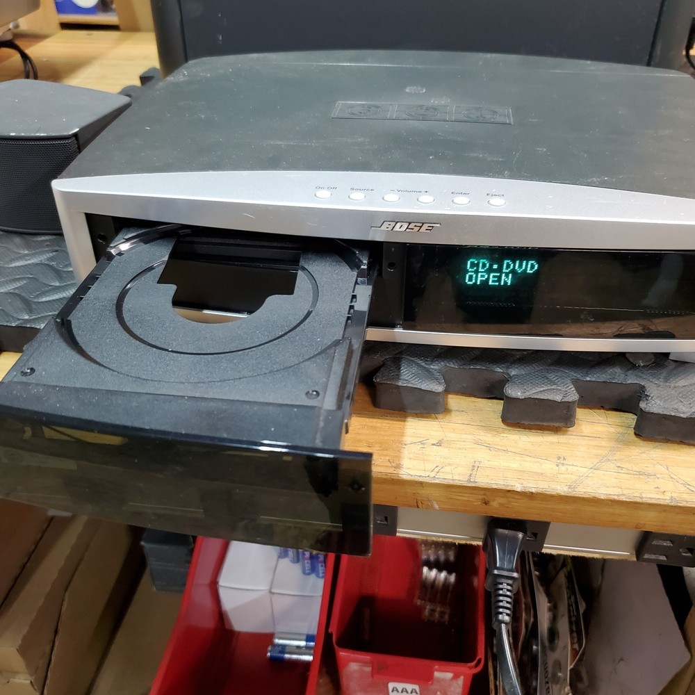 Bose AV3-2-1 II Media Center