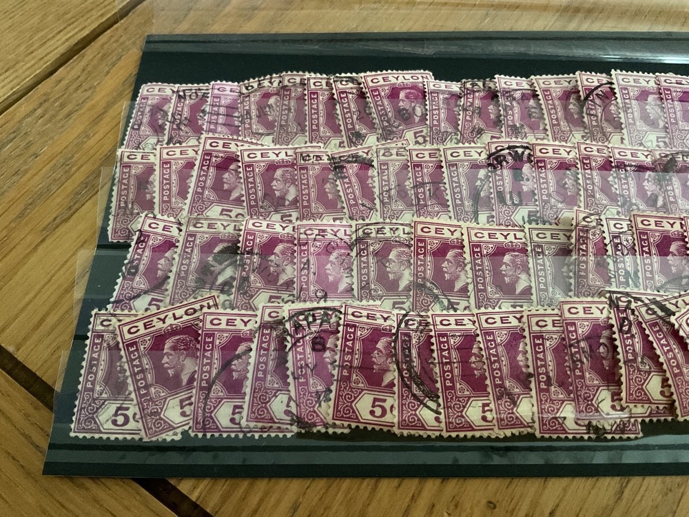 Ceylon 5c value duplicated used stamps B1932