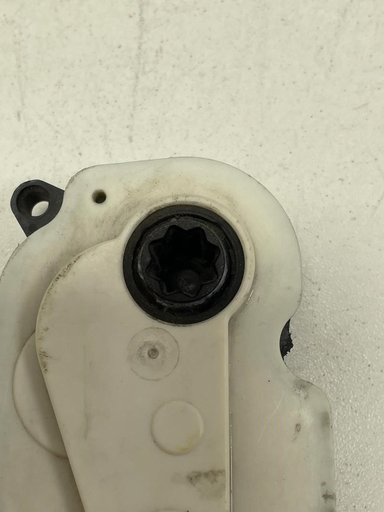 2016 FORD FOCUS SE AIR SHUTTER MOTOR ACTUATOR OEM