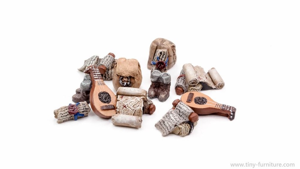 Tiny-Furniture #187 - Adventurers Loot - UNPAINTED