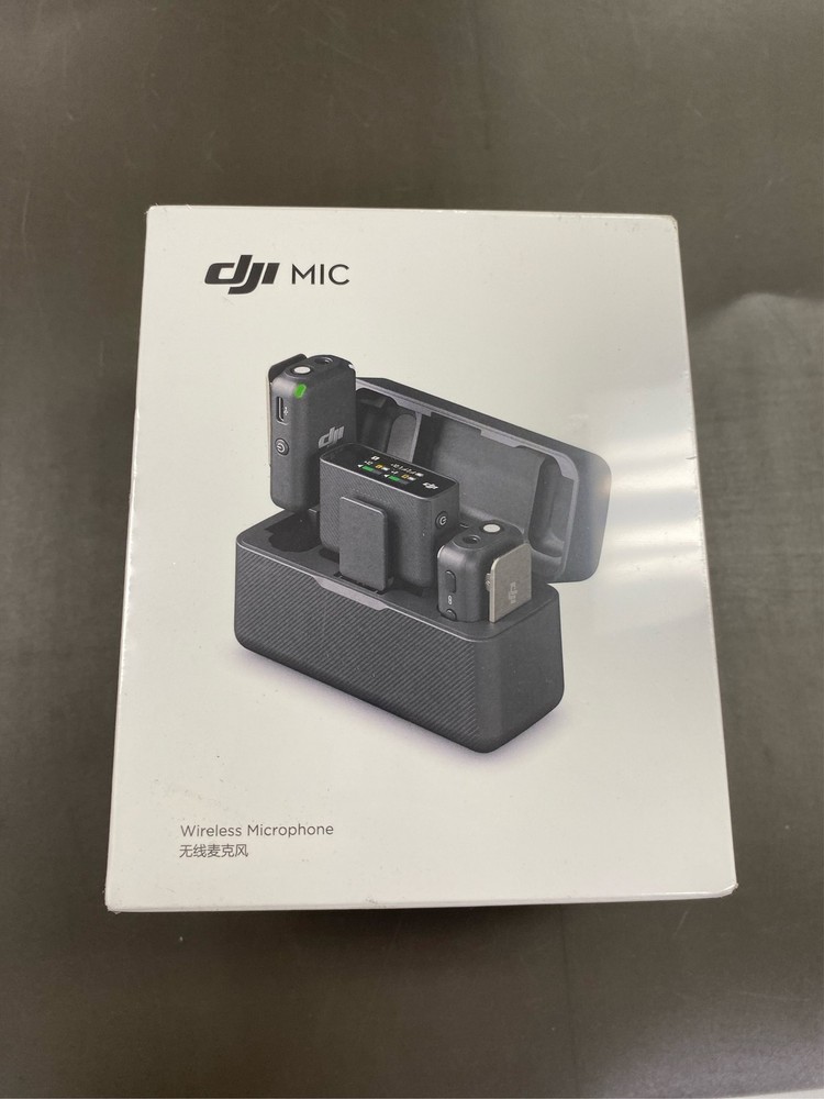 DJI Mic 2-Person Compact OLED Touchscreen Digital Wireless Microphone (2.4 GHz 3