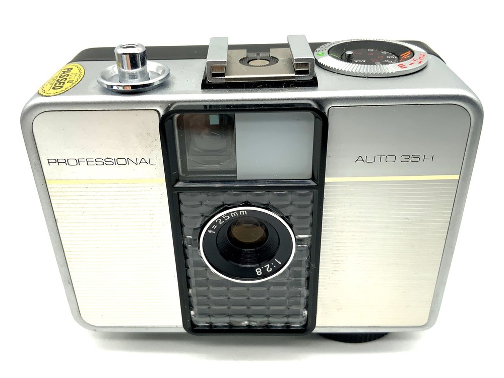 Ricoh Professional Auto 35 H Viewfinder Camera With 25mm 1:2.8 Half Frame Camera