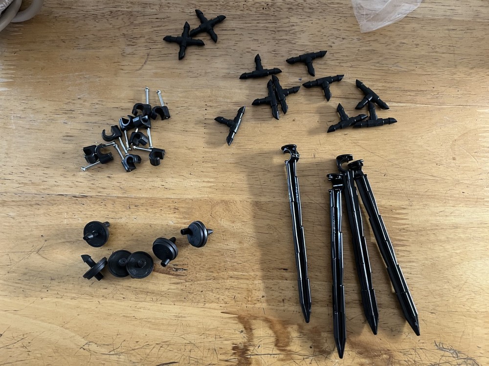 PROVEN WINNERS WATERWISE DRIP IRRIGATION System Kit READ DESCRIPTION C57